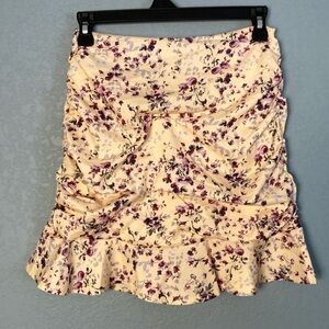 Princess Polly Floral Ruched Mini Flare Skirt ~ Size 4 ~ Yellowish Cream, Pink